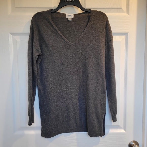 Old Navy Gray  V Neck Split Side Cardigan Women's Size Medium - Picture 3 of 10